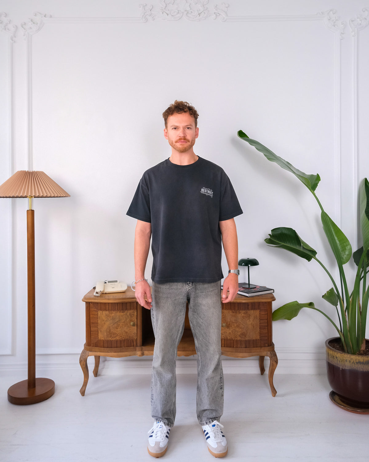 Headquarters Tee Vintage Black