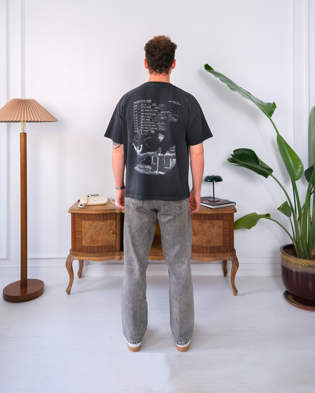 Headquarters Tee Vintage Black