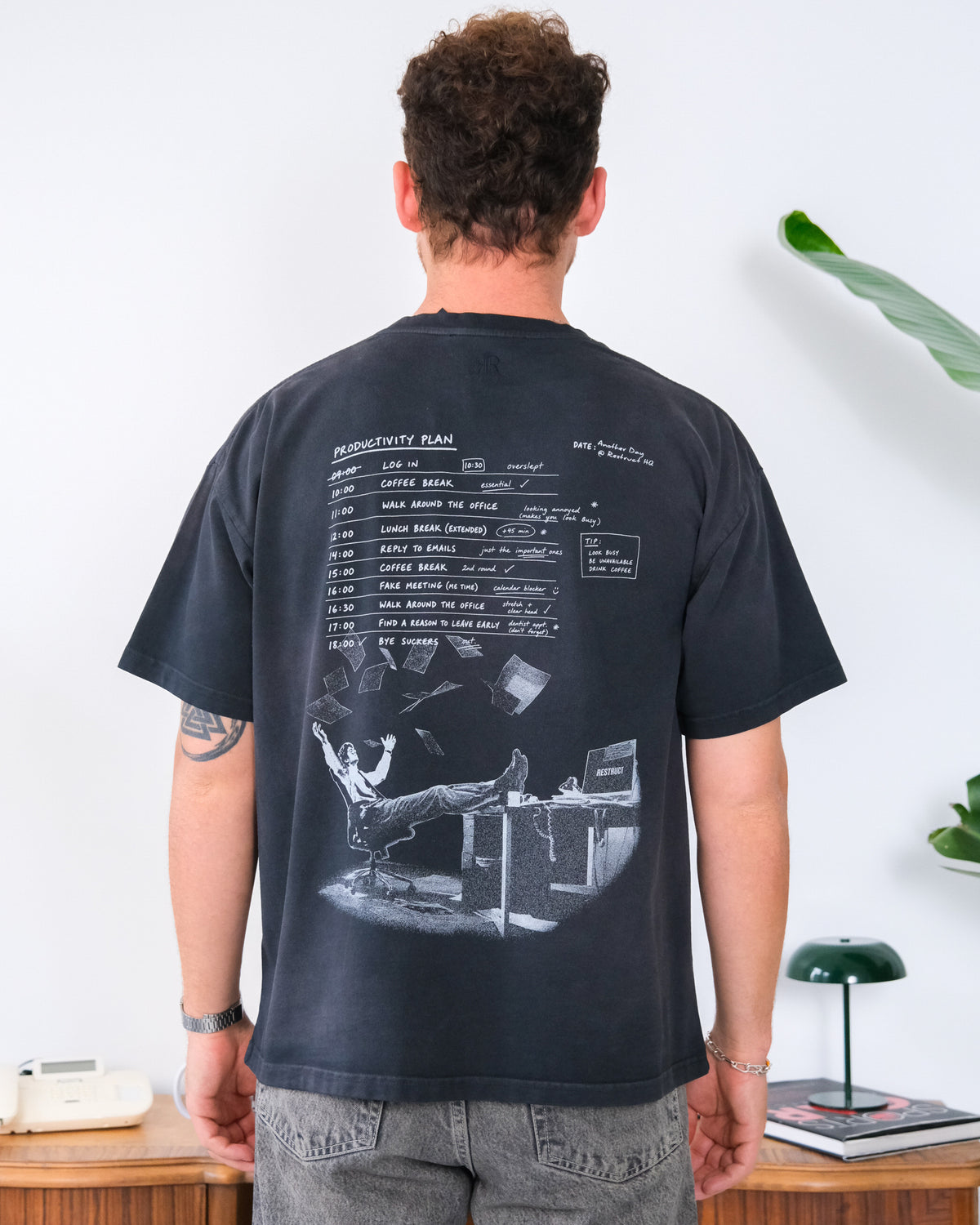 Headquarters Tee Vintage Black